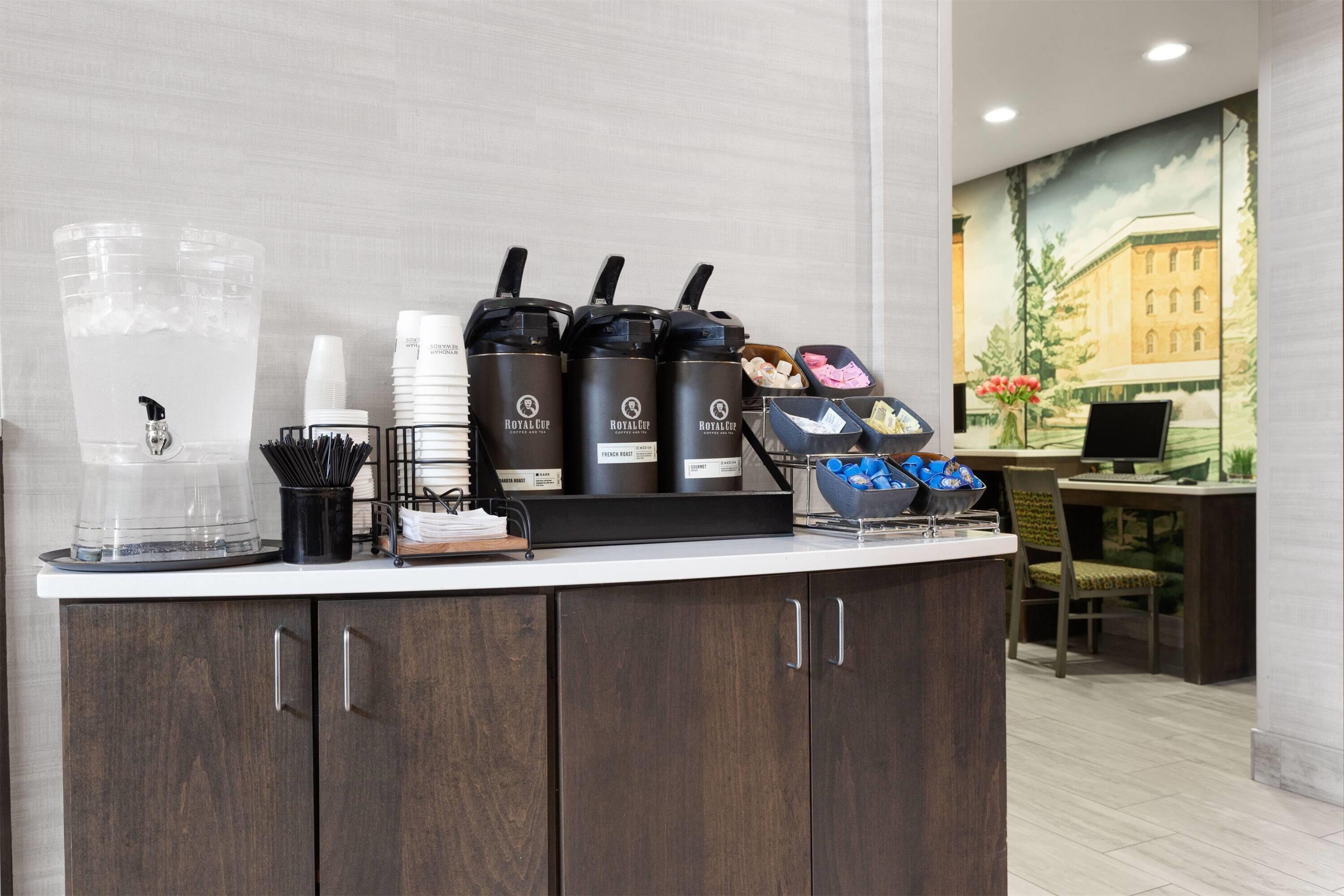 Property amenity | La Quinta Inn & Suites by Wyndham Columbus - Edinburgh