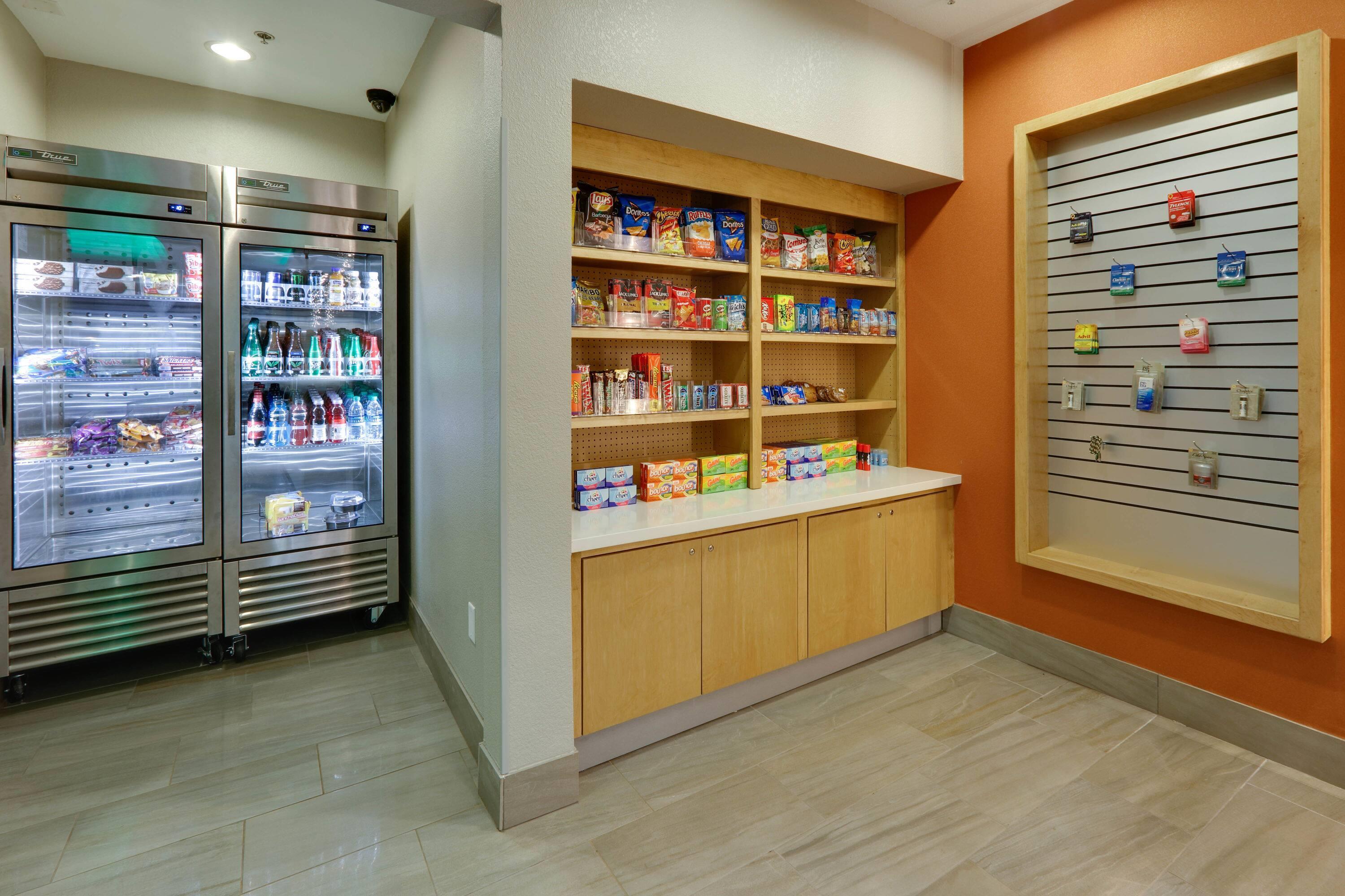 Property amenity | La Quinta Inn & Suites by Wyndham Dallas Love Field