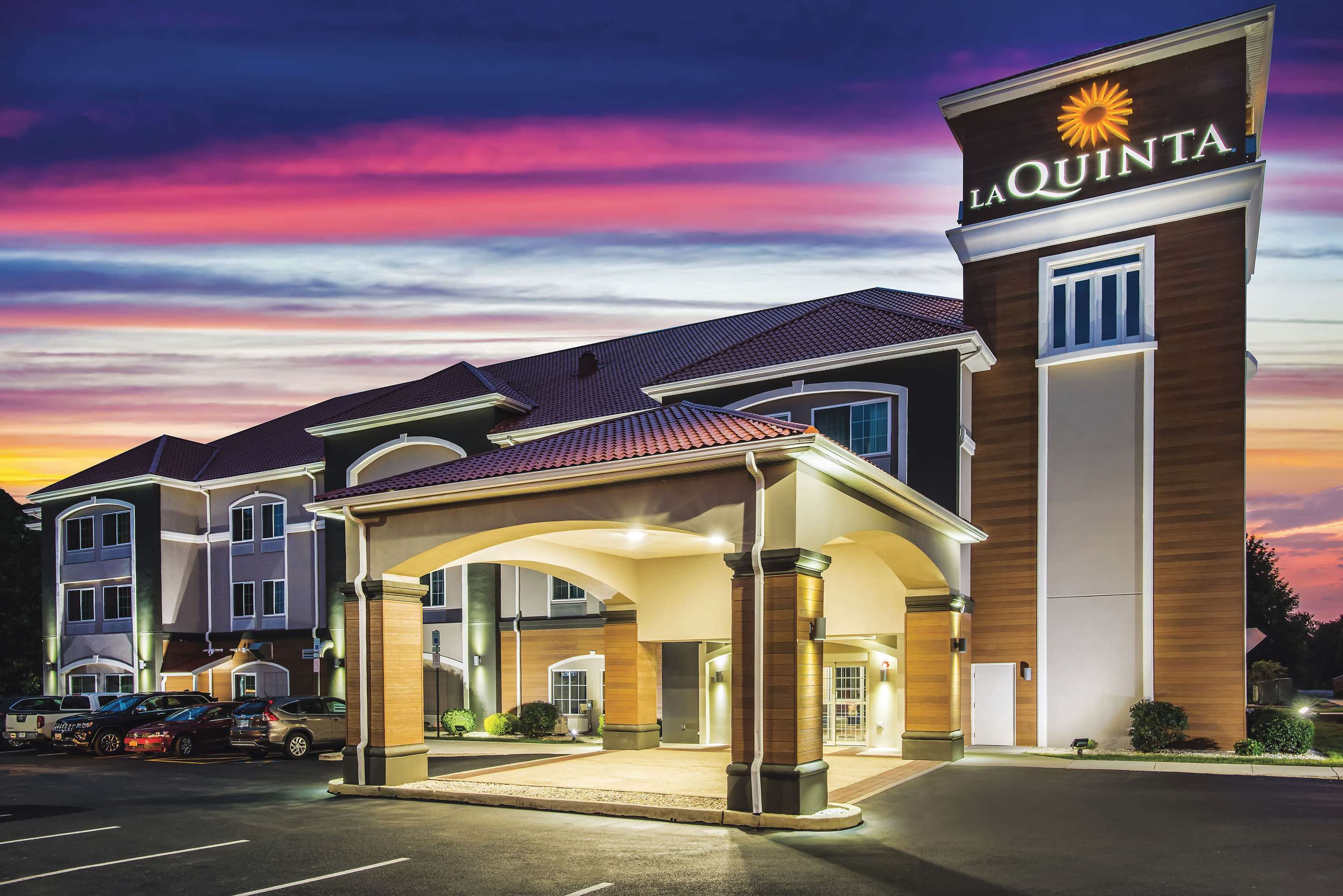 Exterior | La Quinta Inn & Suites by Wyndham Chambersburg