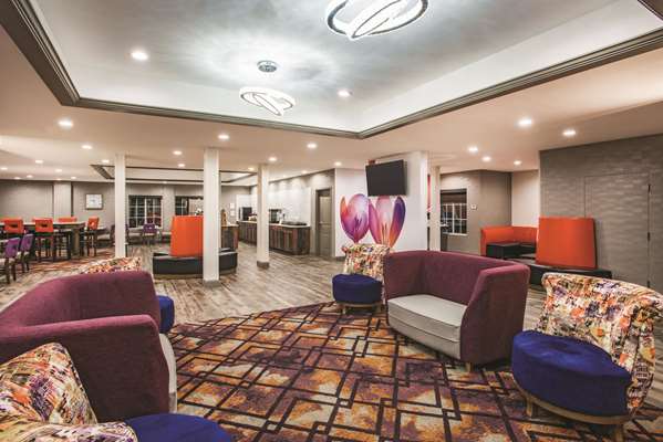  - La Quinta Inn & Suites Chambersburg - I-81, Exit 16