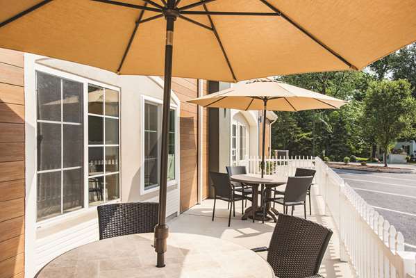 Exterior view - La Quinta Inn & Suites Chambersburg - I-81, Exit 16