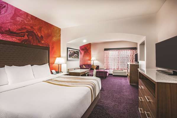  - La Quinta Inn & Suites Chambersburg - I-81, Exit 16