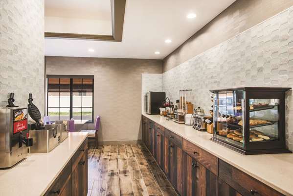  - La Quinta Inn & Suites Chambersburg - I-81, Exit 16