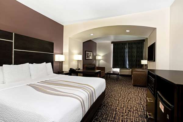  - La Quinta Inn & Suites Gateway Park Denver - I-70, Exit 281 & 282