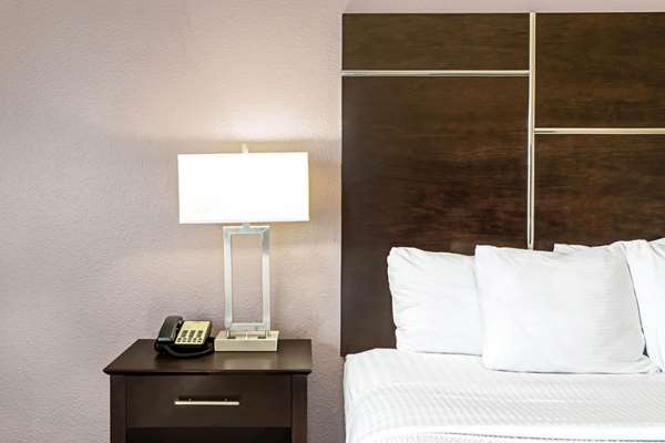  - La Quinta Inn & Suites Gateway Park Denver - I-70, Exit 281 & 282