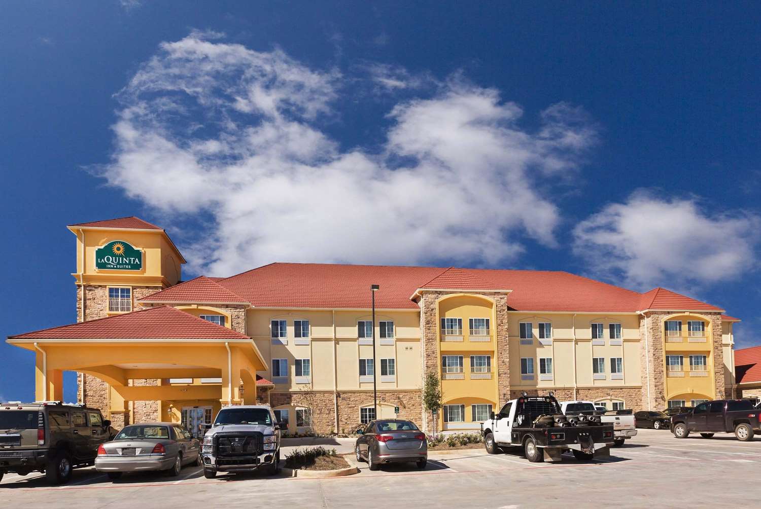 La Quinta Inn & Suites Floresville, TX See Discounts