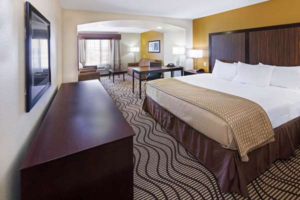  - La Quinta Inn & Suites Floresville