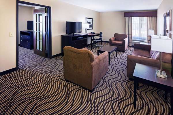 Suite - La Quinta Inn & Suites Floresville