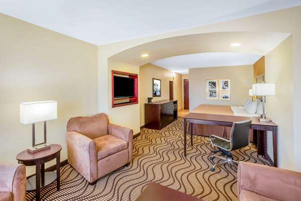 Suite - La Quinta Inn & Suites Floresville