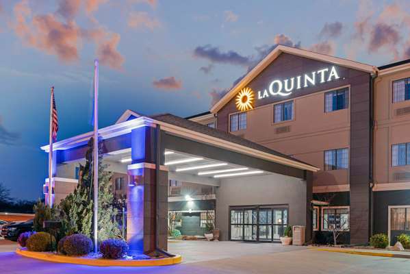 Exterior view - La Quinta Inn & Suites Ada