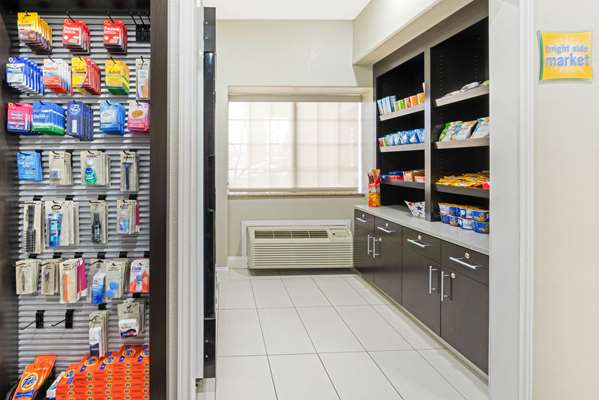  - La Quinta Inn & Suites Ada