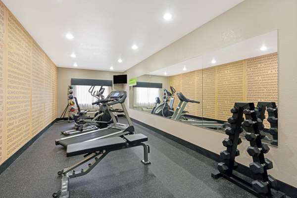 Fitness/ Exercise Room - La Quinta Inn & Suites Ada