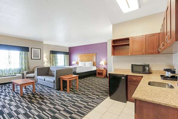 Suite - La Quinta Inn & Suites Ada