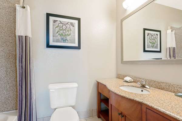  - La Quinta Inn & Suites Ada