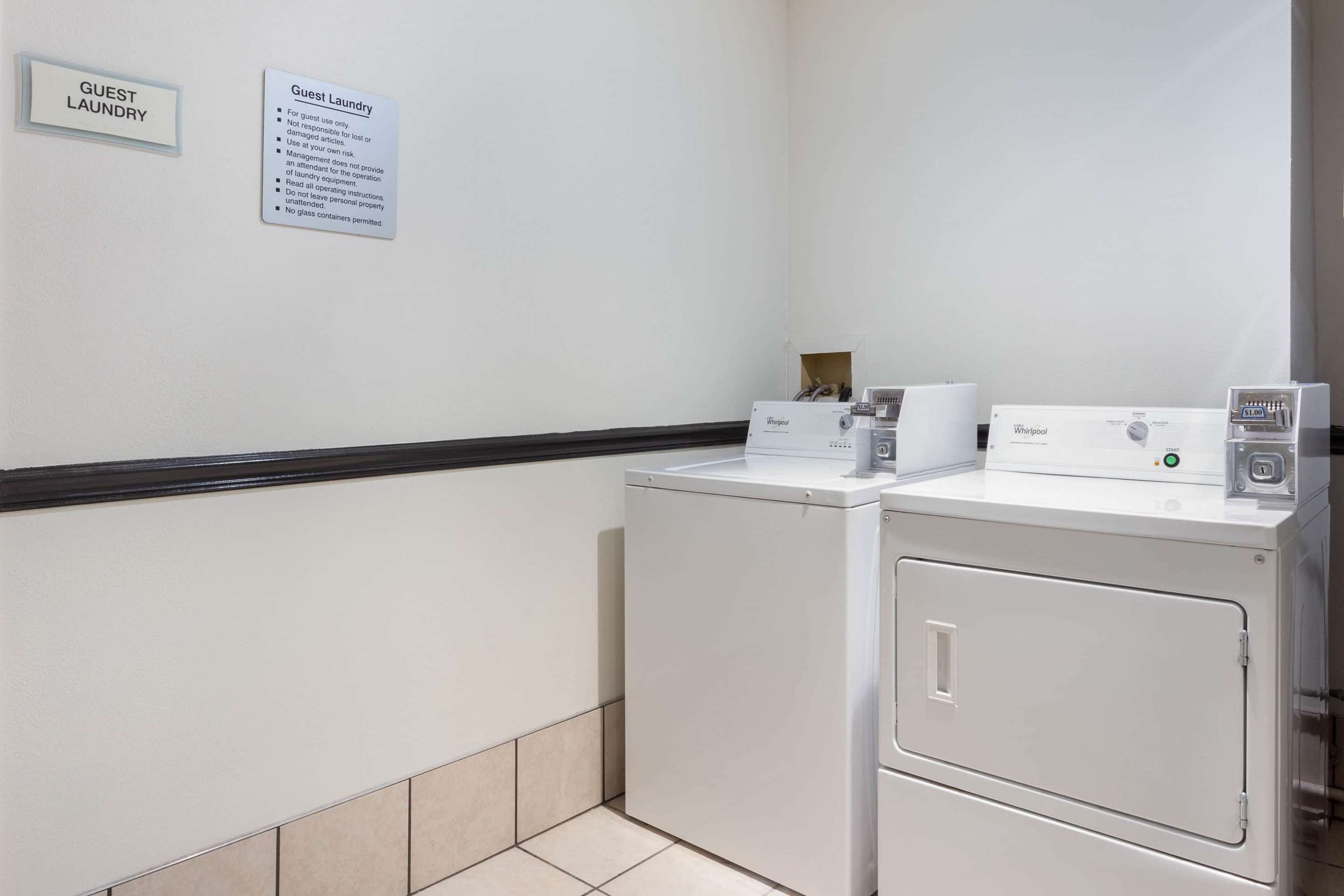 Laundry | La Quinta Inn & Suites by Wyndham Columbus West - Hilliard