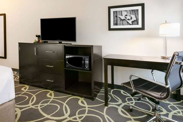  - La Quinta Inn & Suites University Area Tyler