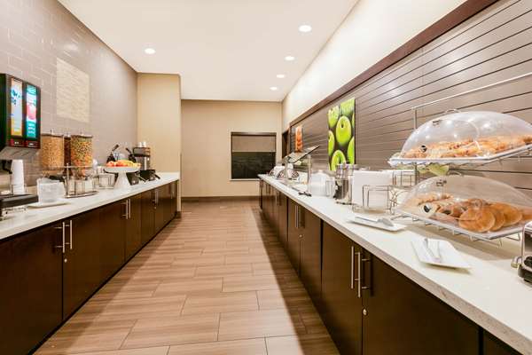  - La Quinta Inn & Suites University Area Tyler