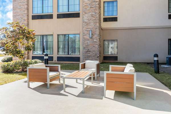  - La Quinta Inn & Suites University Area Tyler