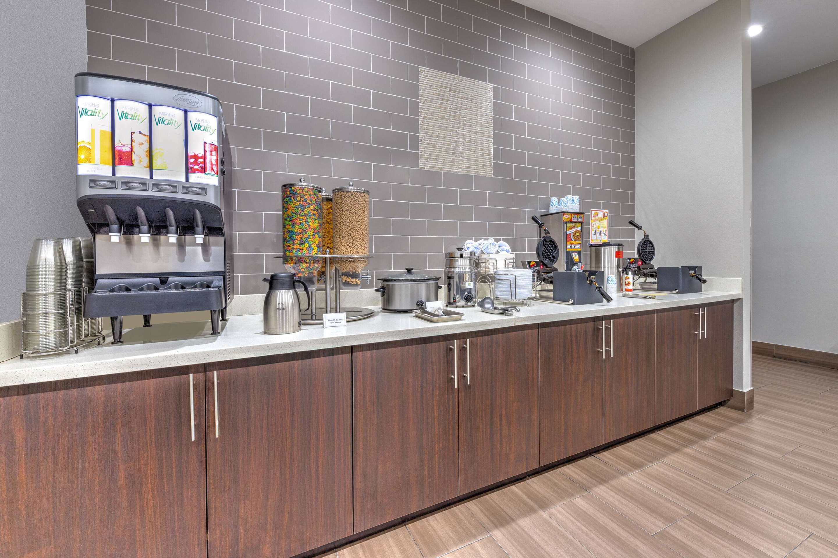 Property amenity | La Quinta Inn & Suites by Wyndham Tyler - University Area