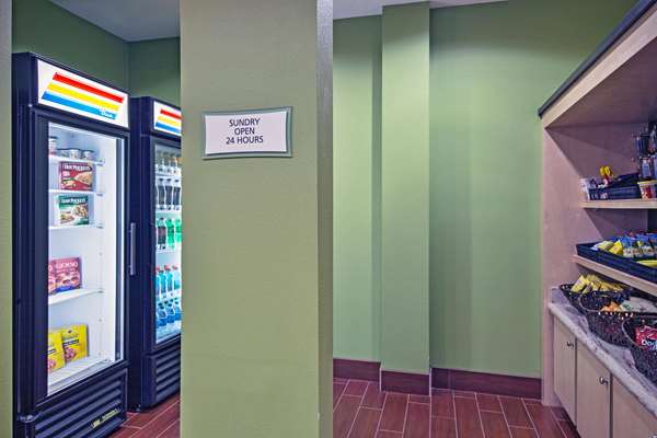  - La Quinta Inn & Suites Leesville