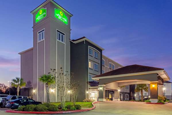 Exterior view - La Quinta Inn & Suites Leesville