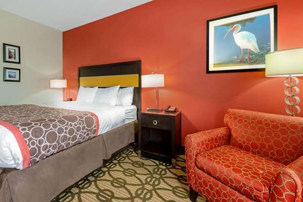  - La Quinta Inn & Suites Leesville