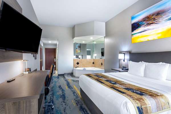 Suite - La Quinta Inn & Suites Central Tampa