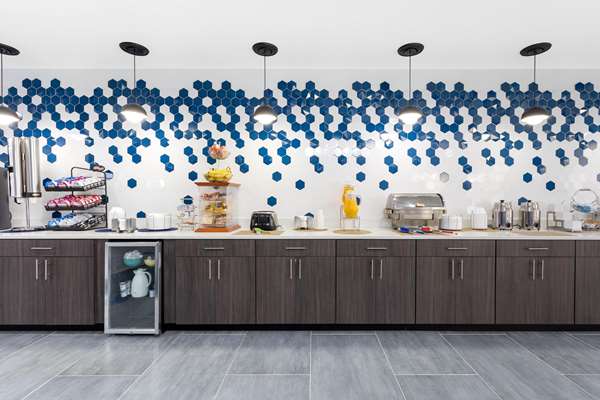  - La Quinta Inn & Suites Central Tampa