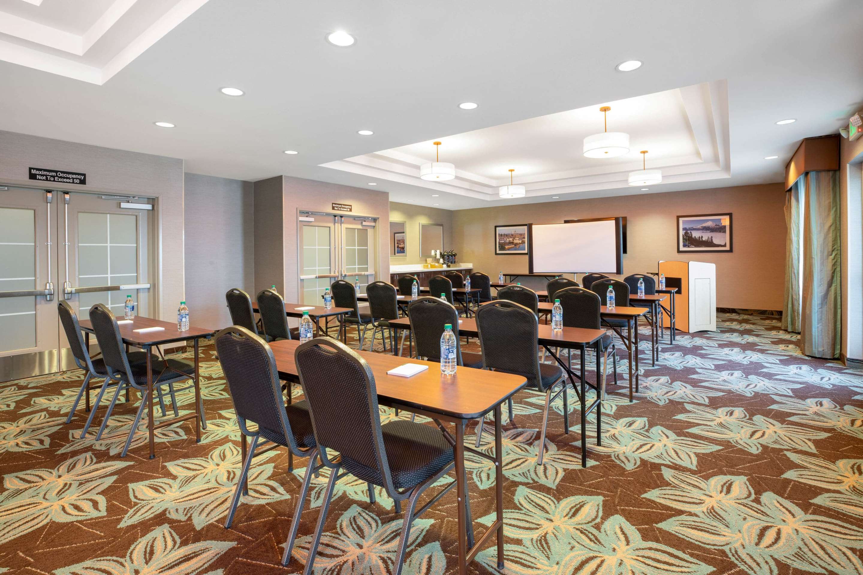 Meeting Room | La Quinta Inn & Suites by Wyndham Bellingham