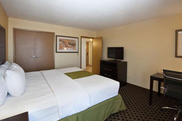 Suite - La Quinta Inn & Suites Salina - I-70, Exit 252