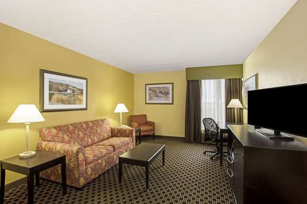 Suite - La Quinta Inn & Suites Salina - I-70, Exit 252