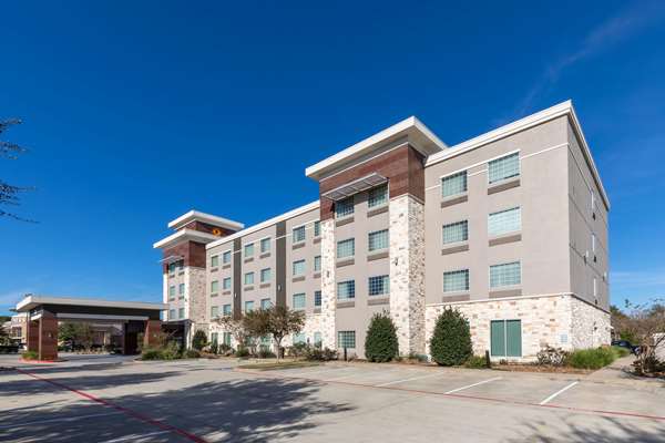 Exterior view - La Quinta Inn & Suites Northwest Beltway 8 Houston