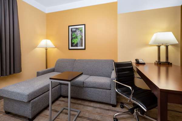  - La Quinta Inn & Suites Northwest Beltway 8 Houston