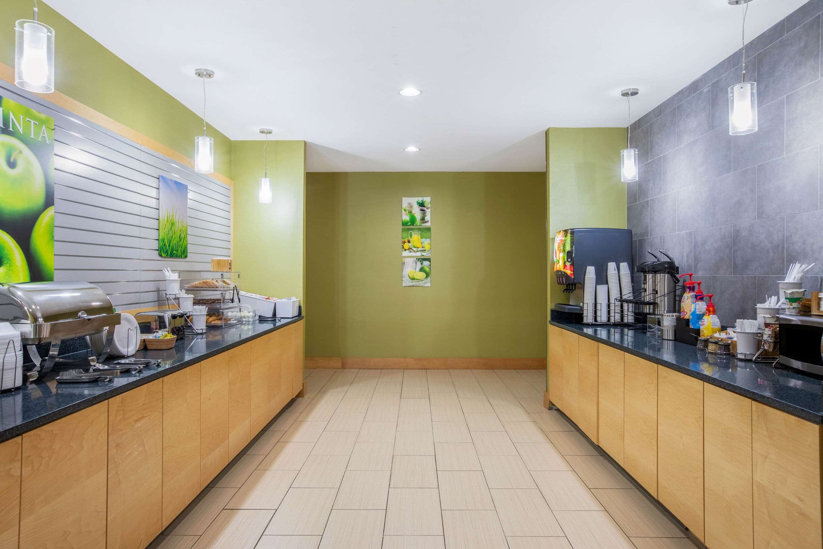 Property amenity | La Quinta Inn & Suites by Wyndham Little Rock - West