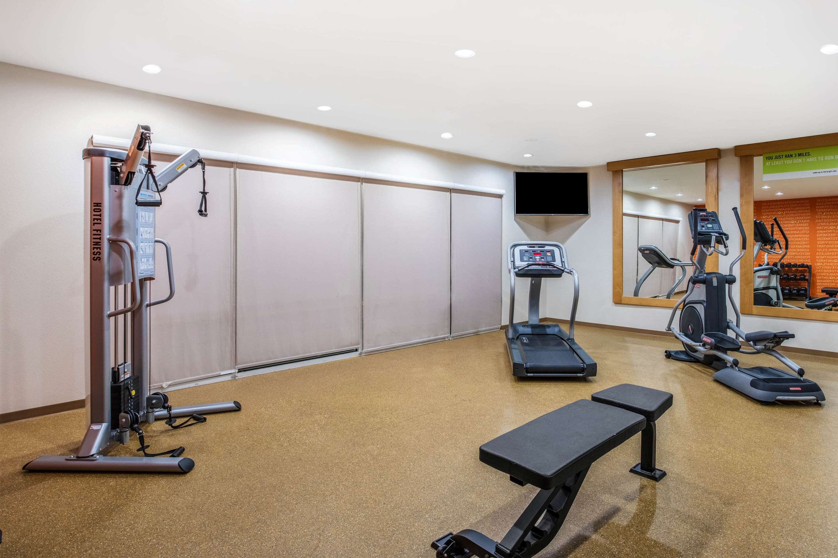 Health club | La Quinta Inn & Suites by Wyndham Little Rock - West