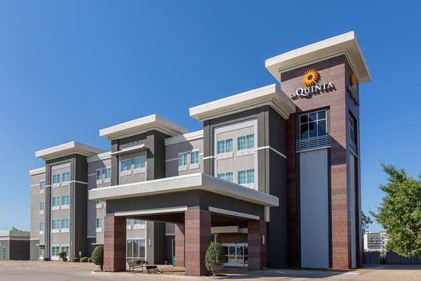 Exterior view - La Quinta Inn & Suites Durant