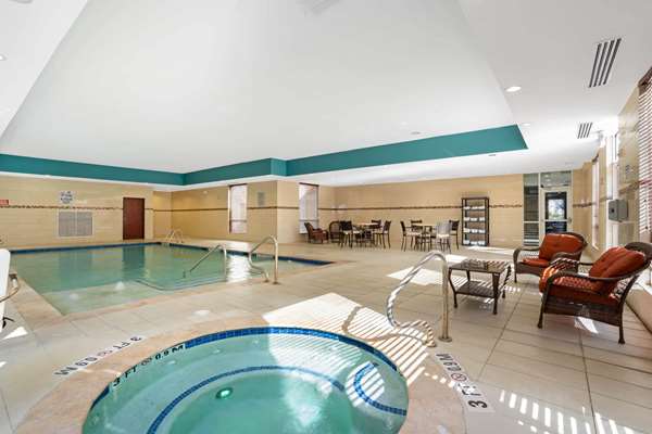 Pool - La Quinta Inn & Suites FM 1960 Willowbrook Houston