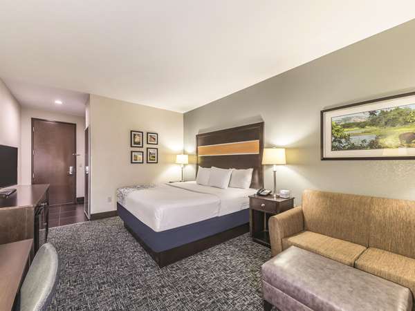  - La Quinta Inn & Suites Catoosa - I-44, Exit 240