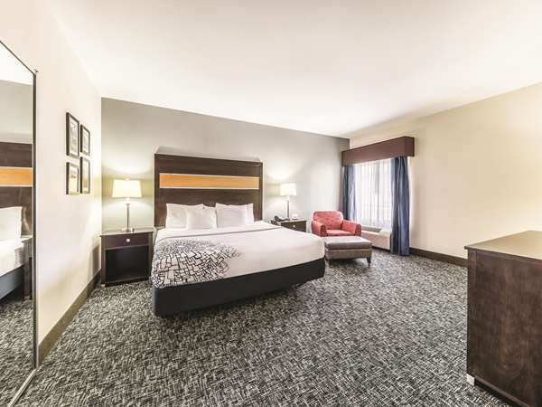 Suite - La Quinta Inn & Suites Catoosa - I-44, Exit 240