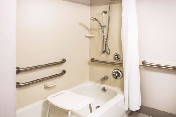  - La Quinta Inn & Suites Elkton - I-95, Exit 109