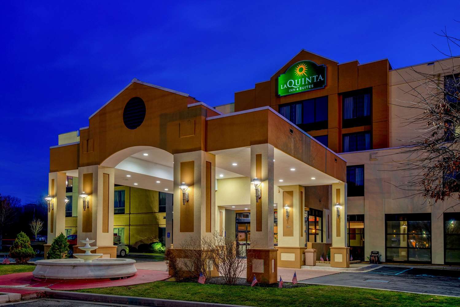 La Quinta Inn & Suites Elkton I95, Exit 109, MD See Discounts