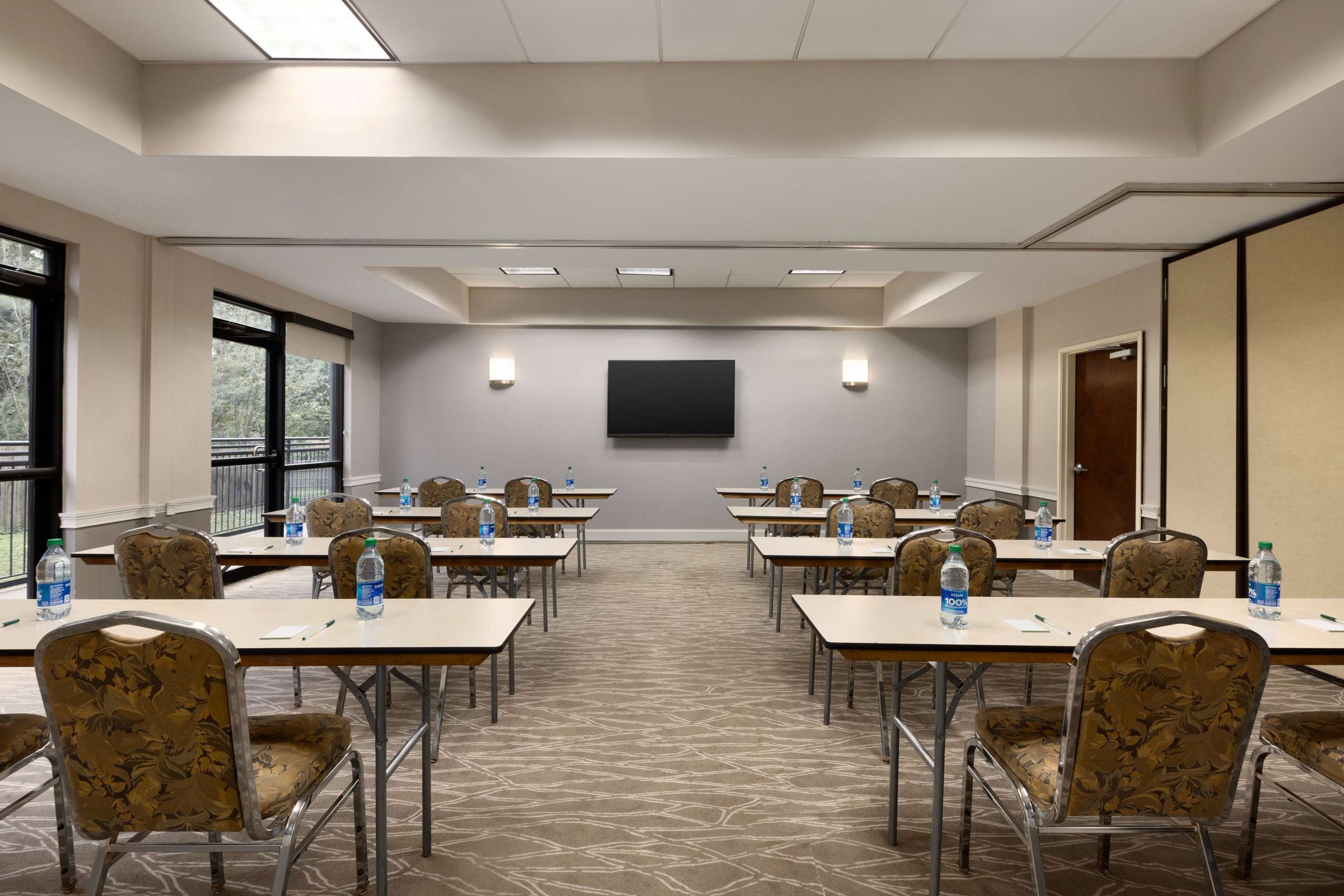 Meeting Room | La Quinta Inn & Suites by Wyndham Newark - Elkton
