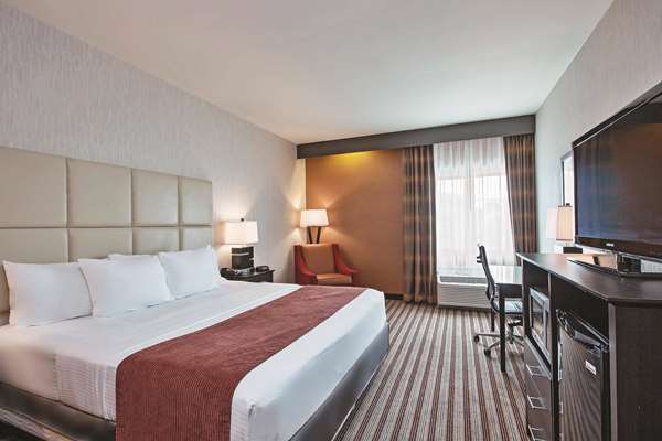  - La Quinta Inn & Suites Hershey Harrisburg - I-81, Exit 77