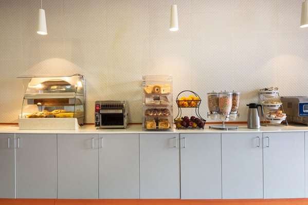  - La Quinta Inn & Suites Hershey Harrisburg - I-81, Exit 77