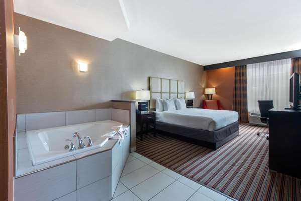 Suite - La Quinta Inn & Suites Hershey Harrisburg - I-81, Exit 77