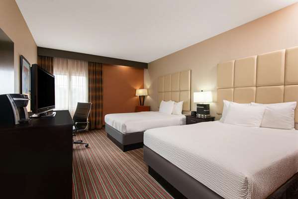  - La Quinta Inn & Suites Hershey Harrisburg - I-81, Exit 77
