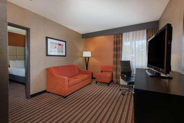 Suite - La Quinta Inn & Suites Hershey Harrisburg - I-81, Exit 77