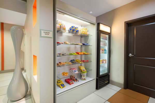  - La Quinta Inn & Suites Hershey Harrisburg - I-81, Exit 77