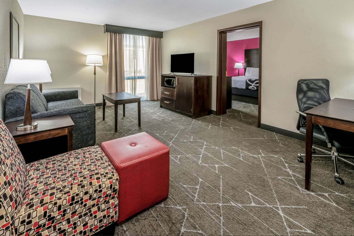 La Quinta Inn & Suites Walnut Hill Dallas, TX See Discounts
