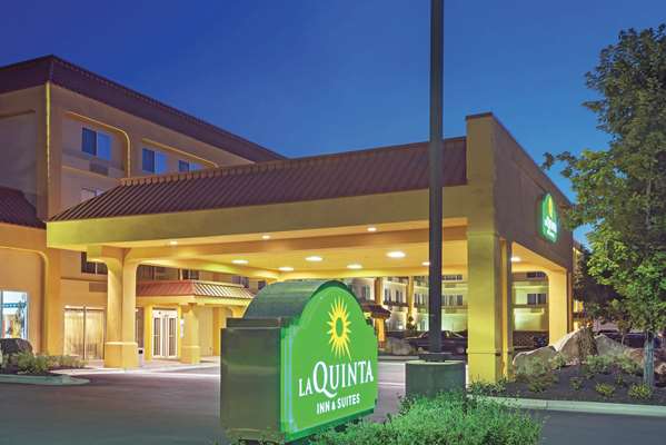 Exterior view - La Quinta Inn & Suites Towne Square Boise